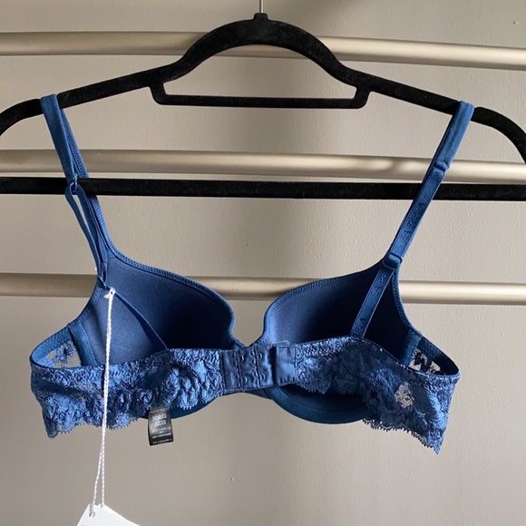 La Perla Women’s Bra & Panty Set - Picture 3 of 15